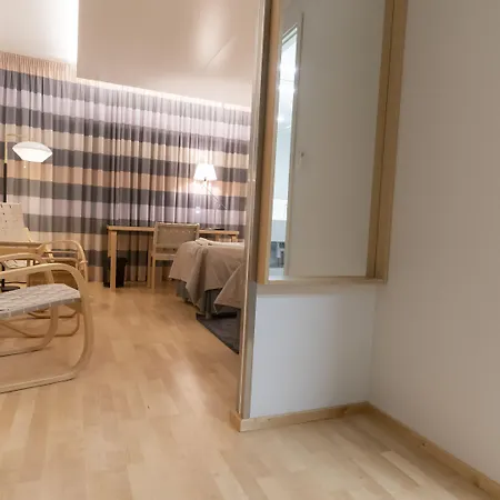 Kokoushotelli Murikanranta 호텔